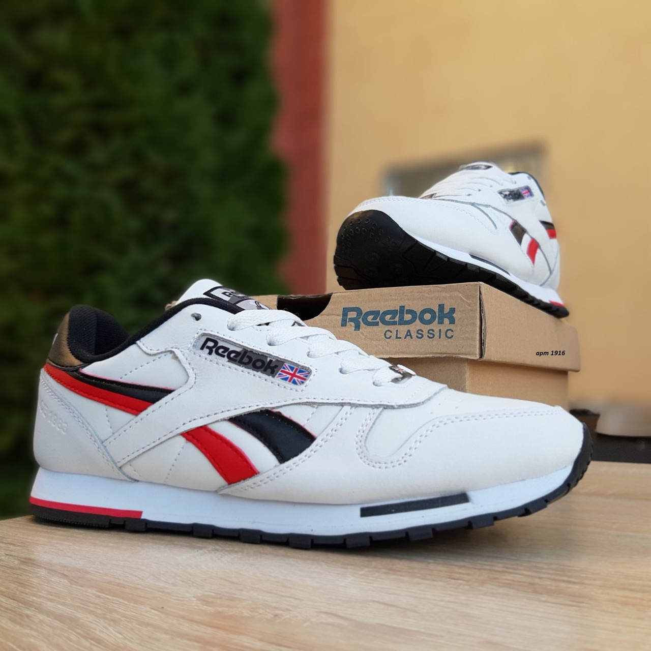 

Мужские кроссовки в стиле Reebok Classic, кожа, разноцветные 43(27,5 см), размеры:41,43,44,45,46