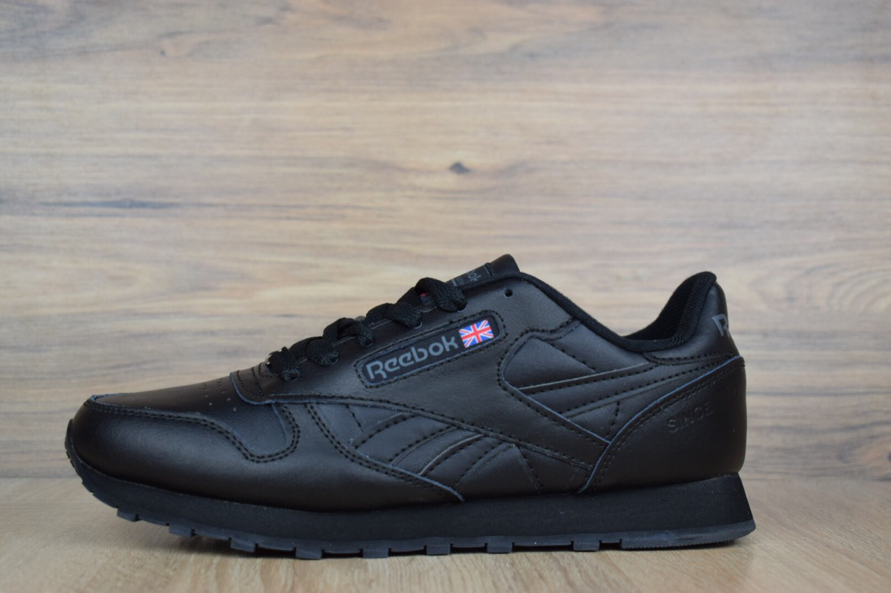 

Мужские кроссовки в стиле Reebok Classic 1983, кожа, черные 43(27,5 см), размеры:43,44,46