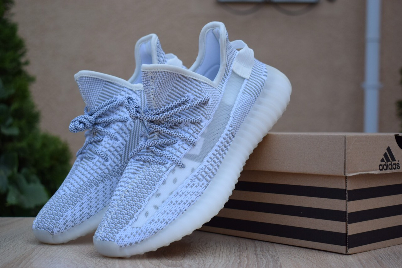 

Мужские кроссовки в стиле Adidas Yeezy Boost 350, текстиль, серые с белым 45(28,5 см), последний размер