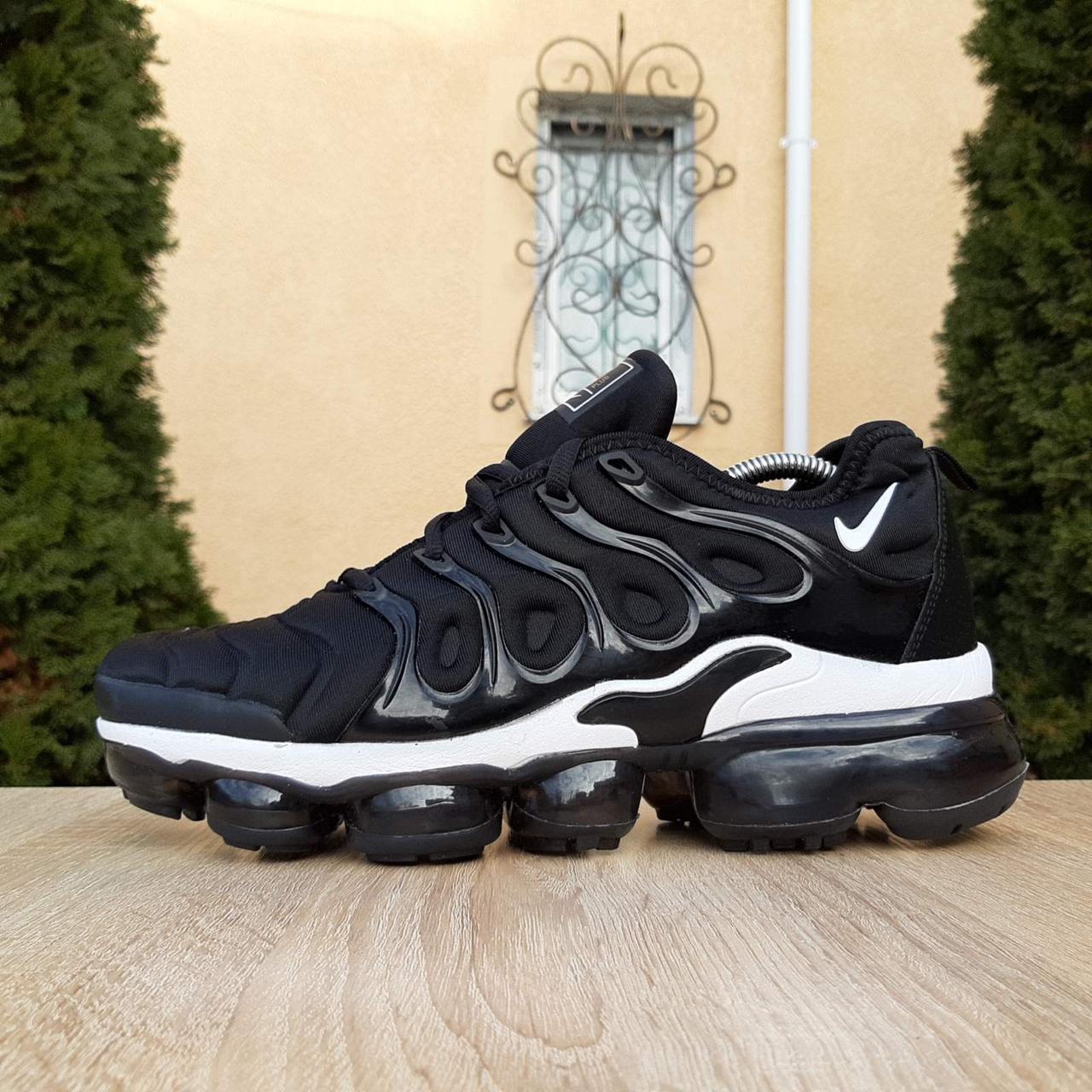 

Мужские кроссовки в стиле Nike Air VaporMax, сеткаовая подошва, черные с белым 44(28 см), последний размер