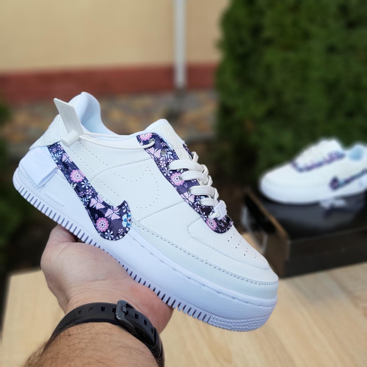 

Женские кроссовки в стиле Nike Air Force 1 Jester, кожа, белые 36(23 см), размеры:36,37,38,40