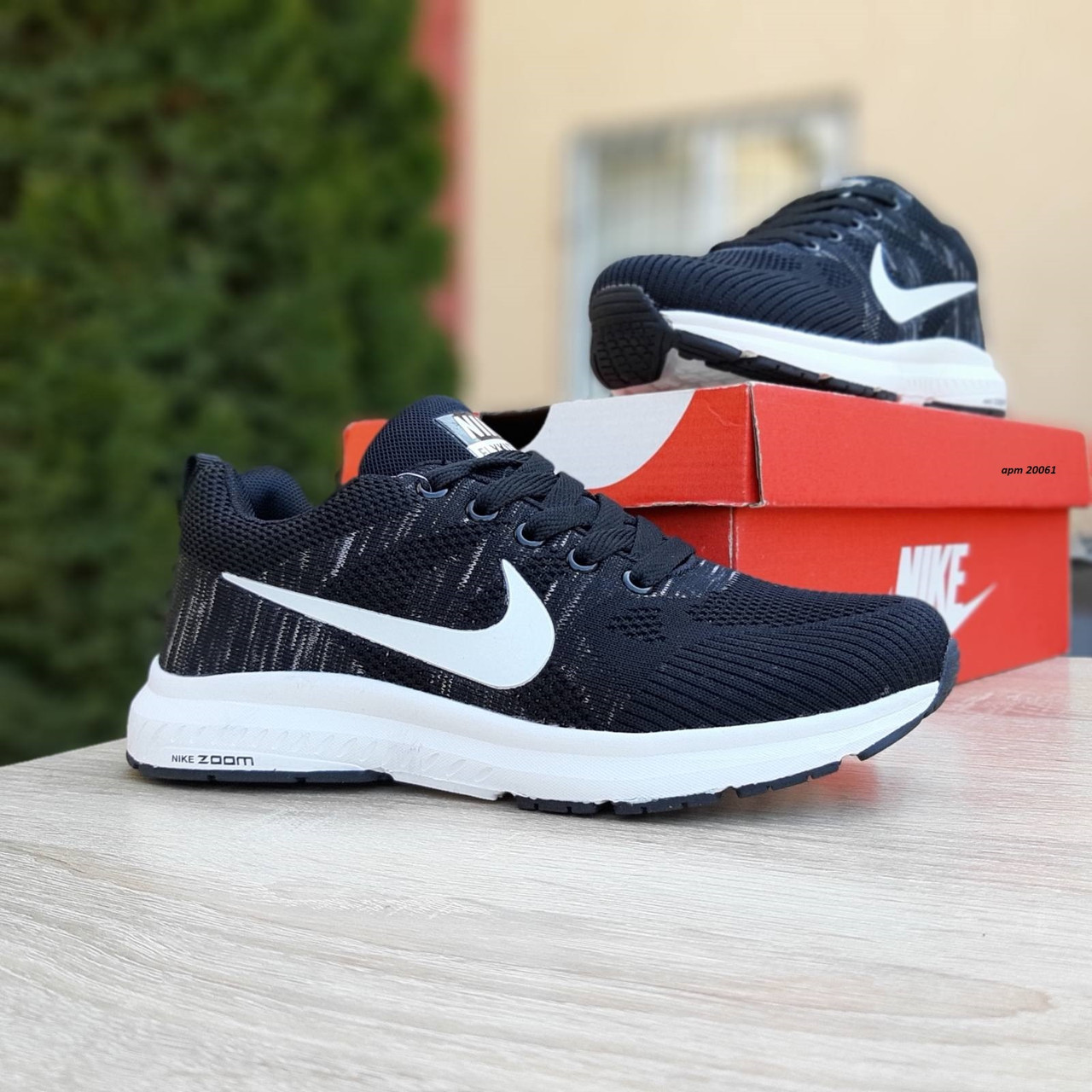 

Женские кроссовки Nike ZOOM, текстиль, черные с белым 36(23 см), размеры:36,38,39,40,41