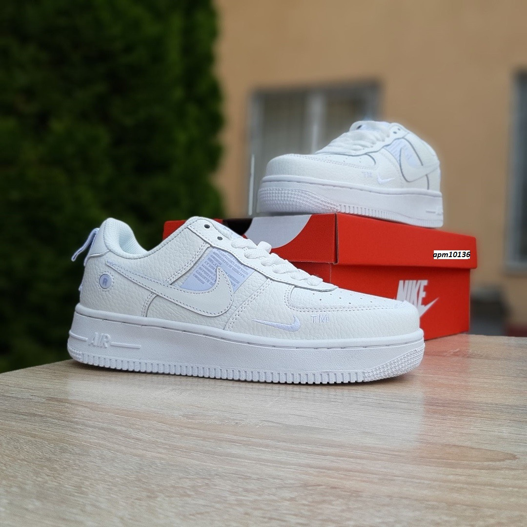 

Мужские кроссовки в стиле Nike Air Force 1 LV8, кожа, белые 44(28 см), размеры:43,44,45