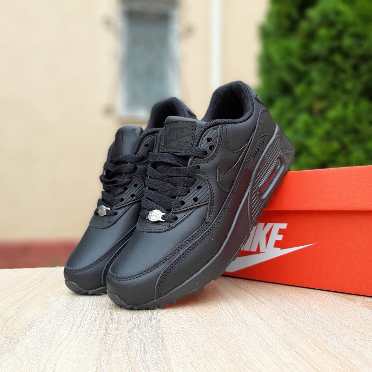 

Женские кроссовки в стиле Nike AirMax 90, кожа, черные 37(23,5 см), размеры:37,38,39,40