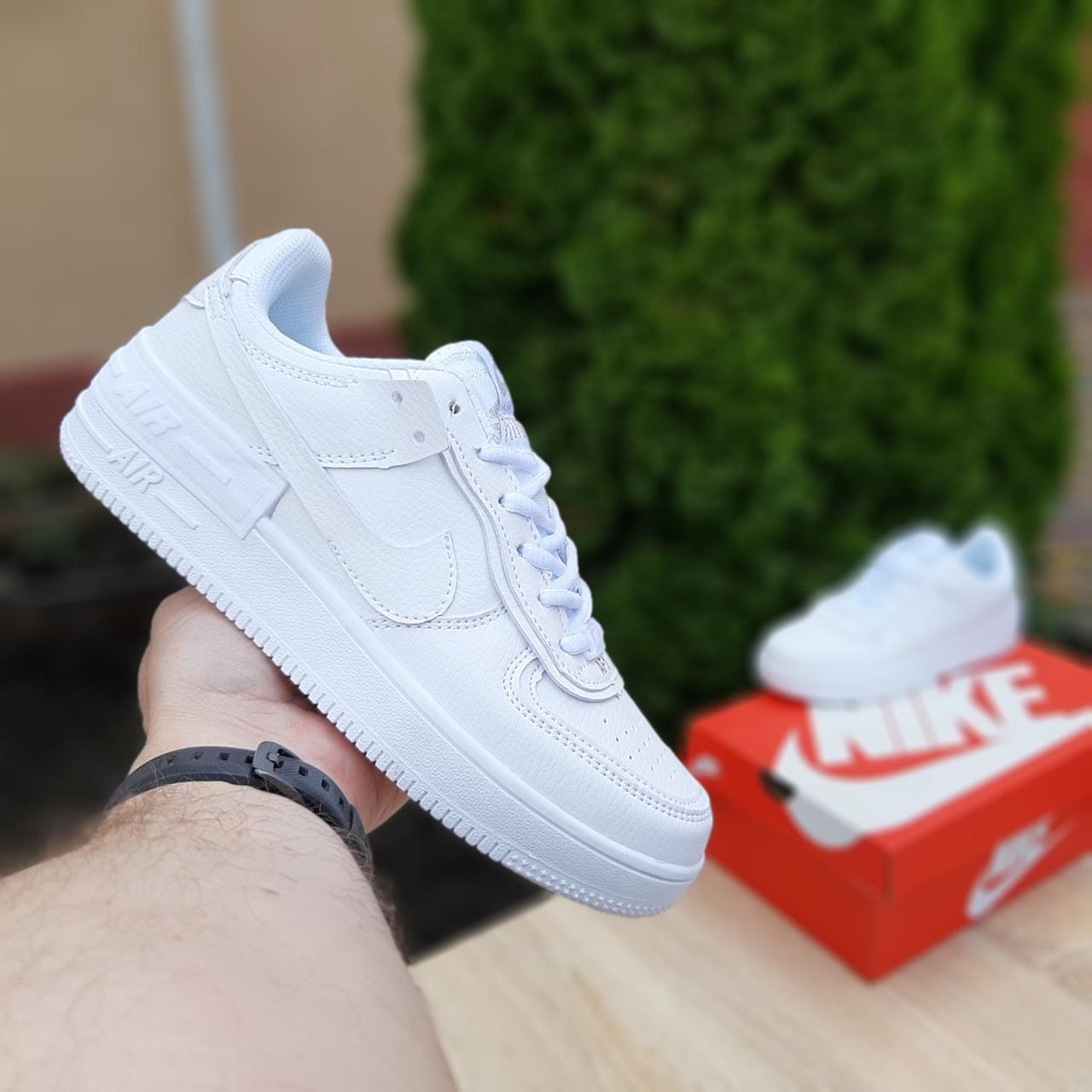 

Женские кроссовки в стиле Nike Air Force 1, кожа, белые 39(24,5 см), размеры:36,37,38,39,40