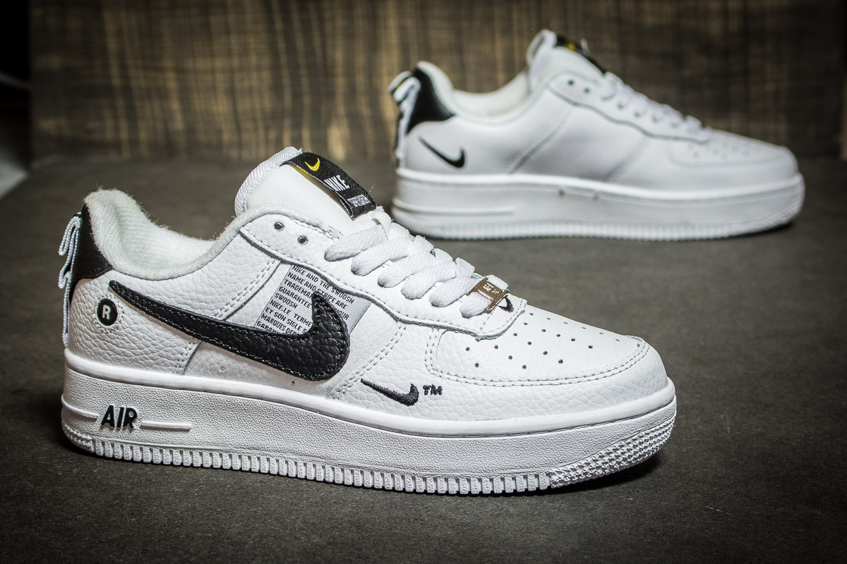 

Женские кроссовки в стиле Nike Air AF-1, кожа, белые 38 (24,5 см), размеры:38,40