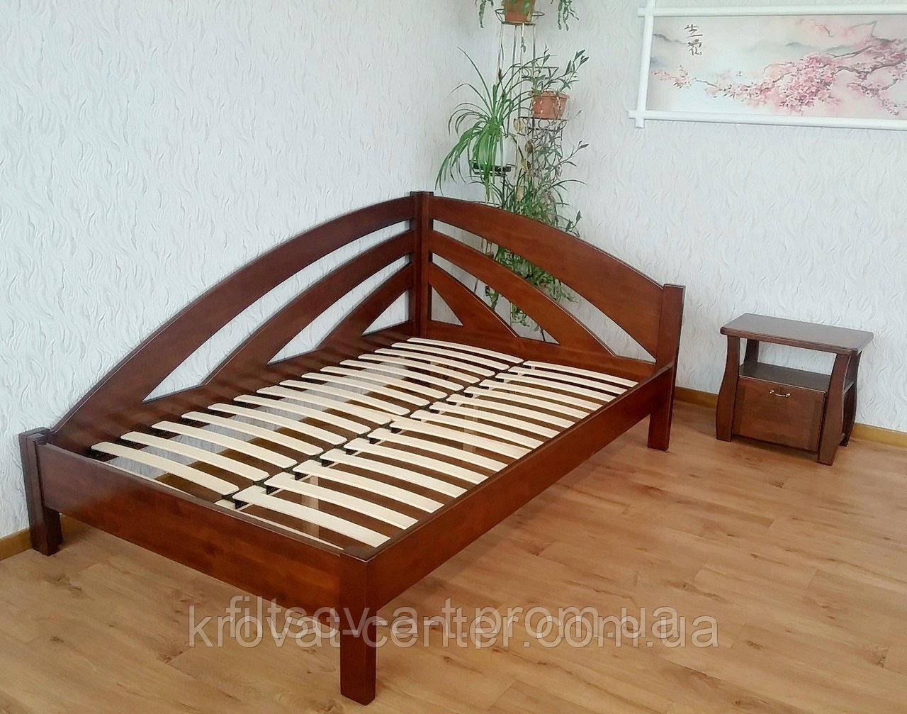 Кровать угловая деревянная