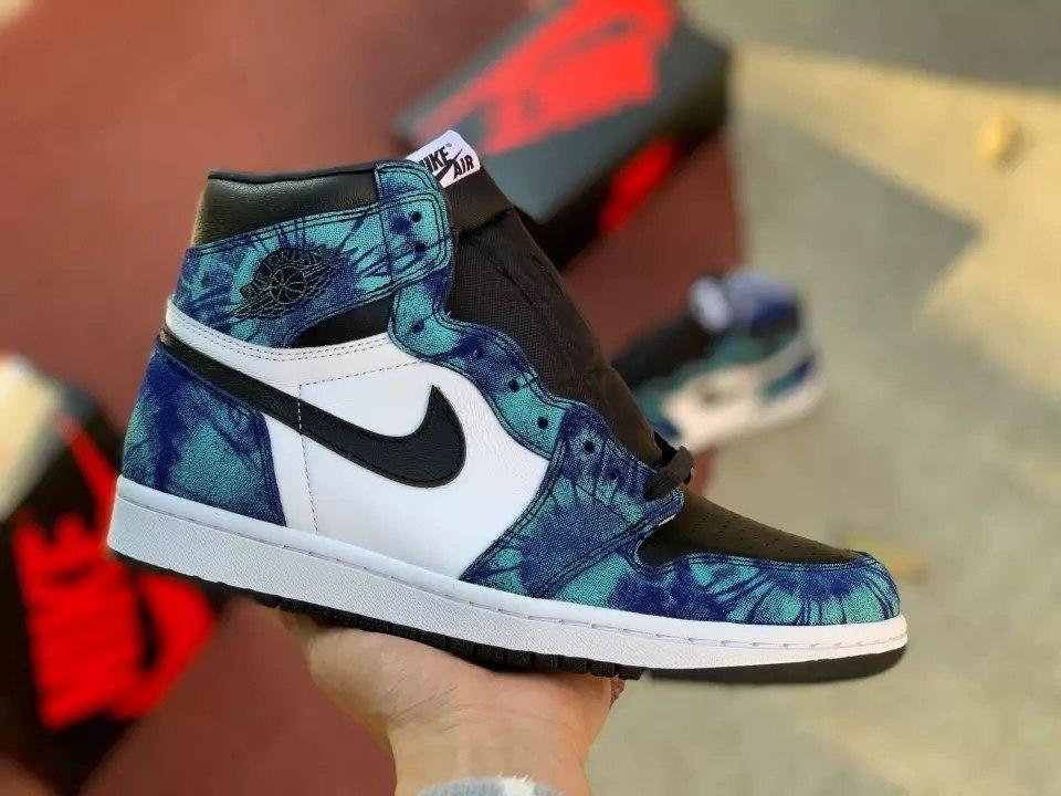 

Мужские кроссовки Nike Air Jordan Retro 1 High OG Tie Dye / Найк Аир Джордан Ретро 1 Синие 45, Синий