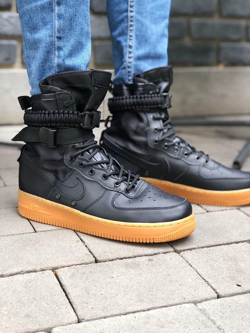 

Мужские кроссовки Nike Special Field Air Force 1 Black / Найк СФ Аир Форс 1 Черные 43, Черный