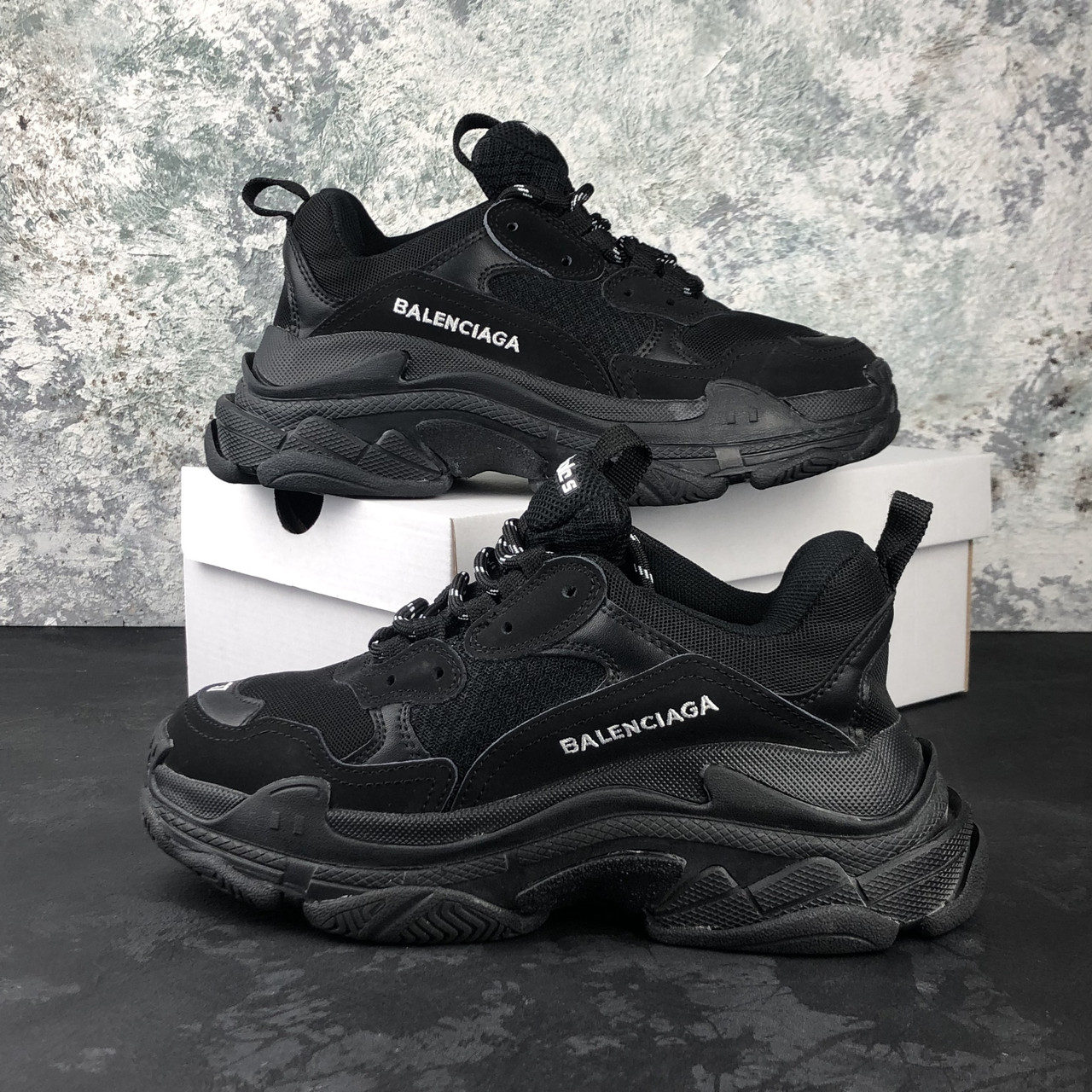 

Кроссовки Balenciaga Triple S All Black, Черный