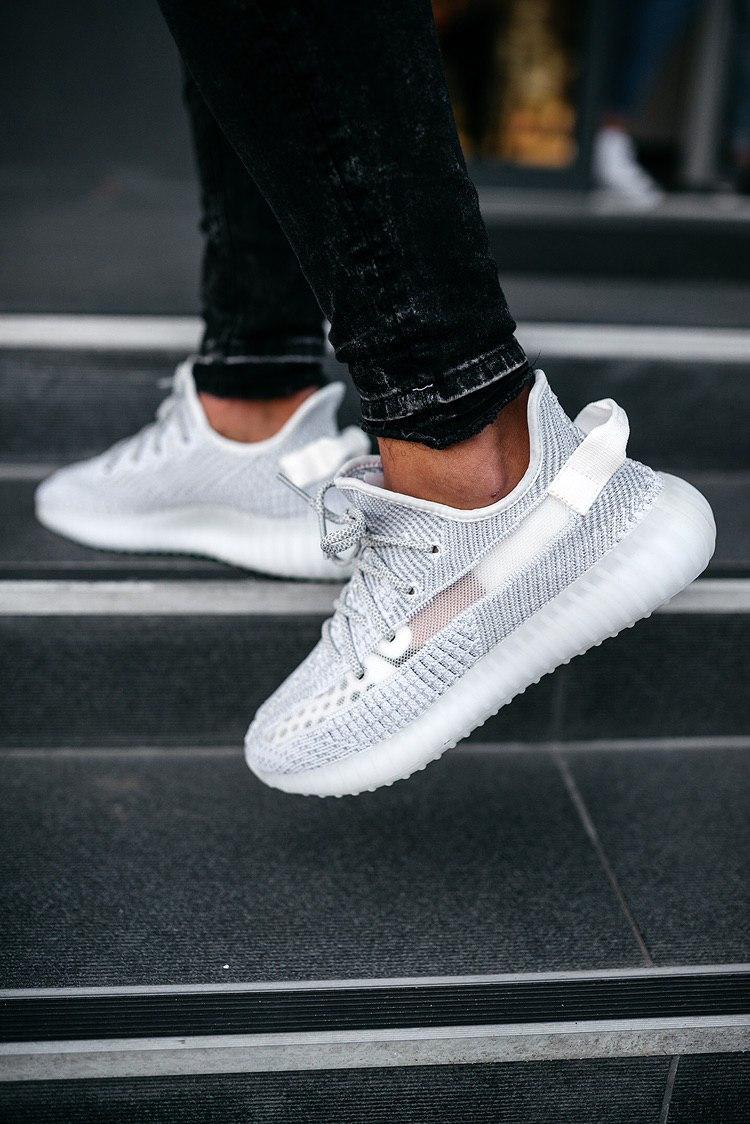 

Кроссовки мужские Adidas Yeezy Boost 350 V2 Yeshaya (Reflective) 40