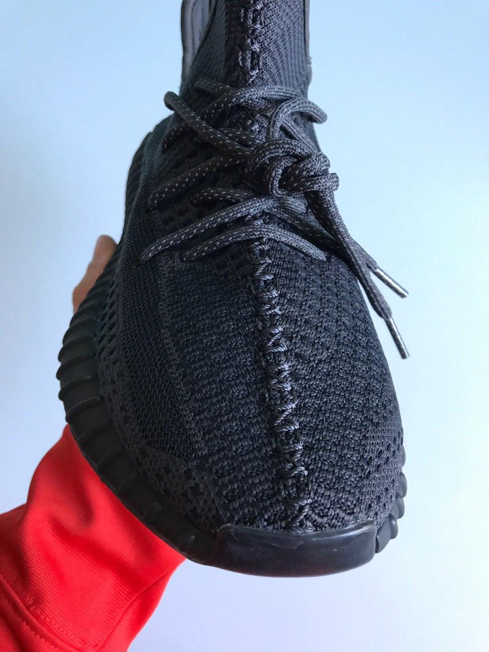 

Кроссовки женские Adidas Yeezy Boost 350 V2 Cinder 38