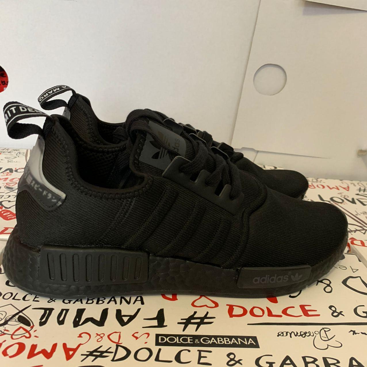 nmd r1 molded stripes> OFF-68%