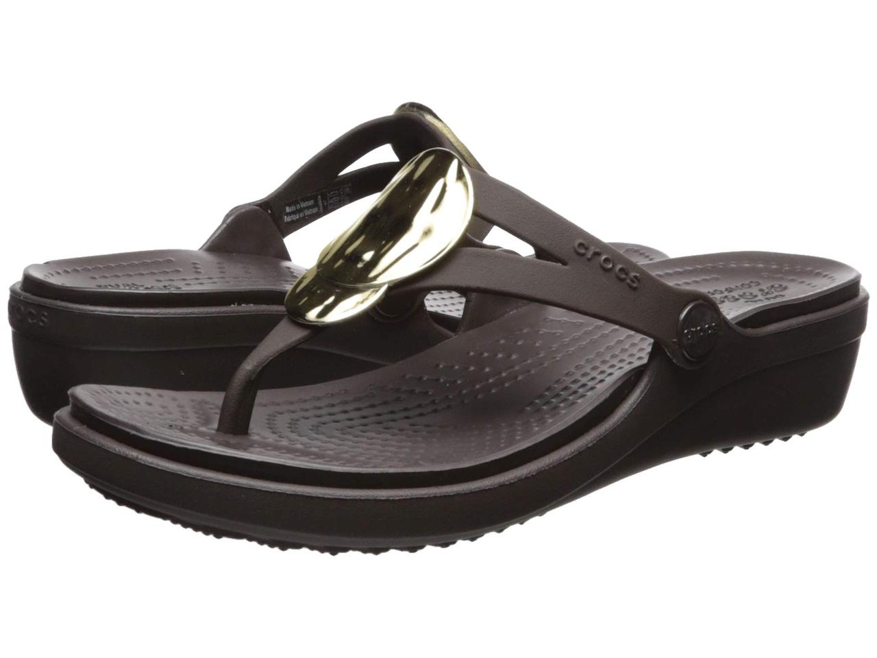 

Сандали/Вьетнамки (Оригинал) Crocs Sanrah Liquid Metallic Wedge Filp Gold/Espresso