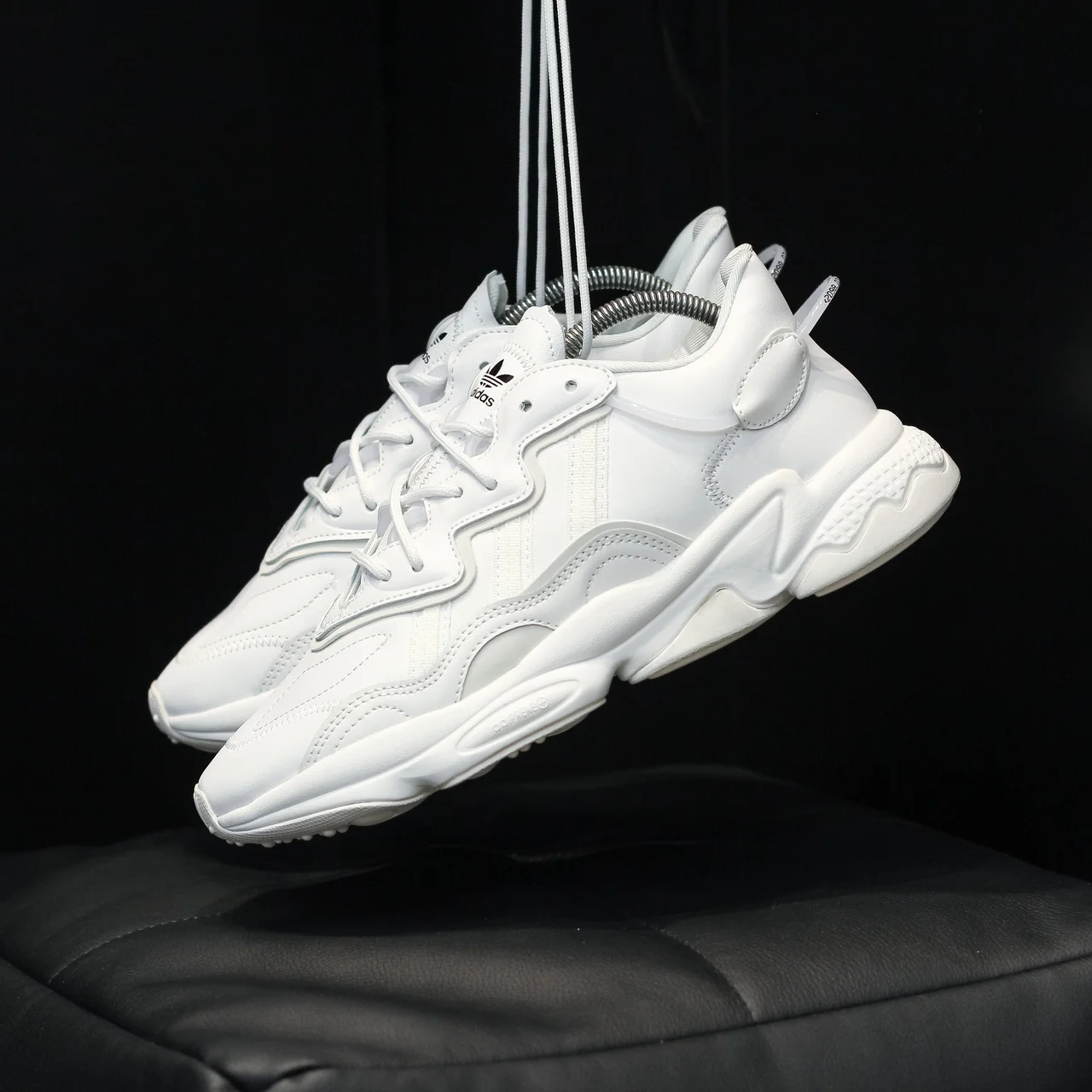 

Кроссовки Женские Adidas Ozweego White 38, Белый