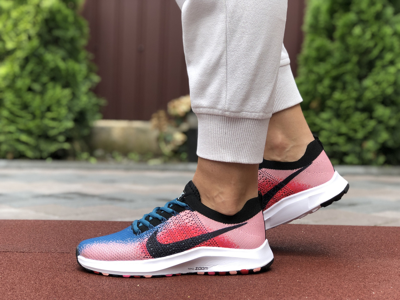 

Кроссовки женские Nike Zoom синие с красным, Найк Зум, текстильные, прошиты. Код SD-9596