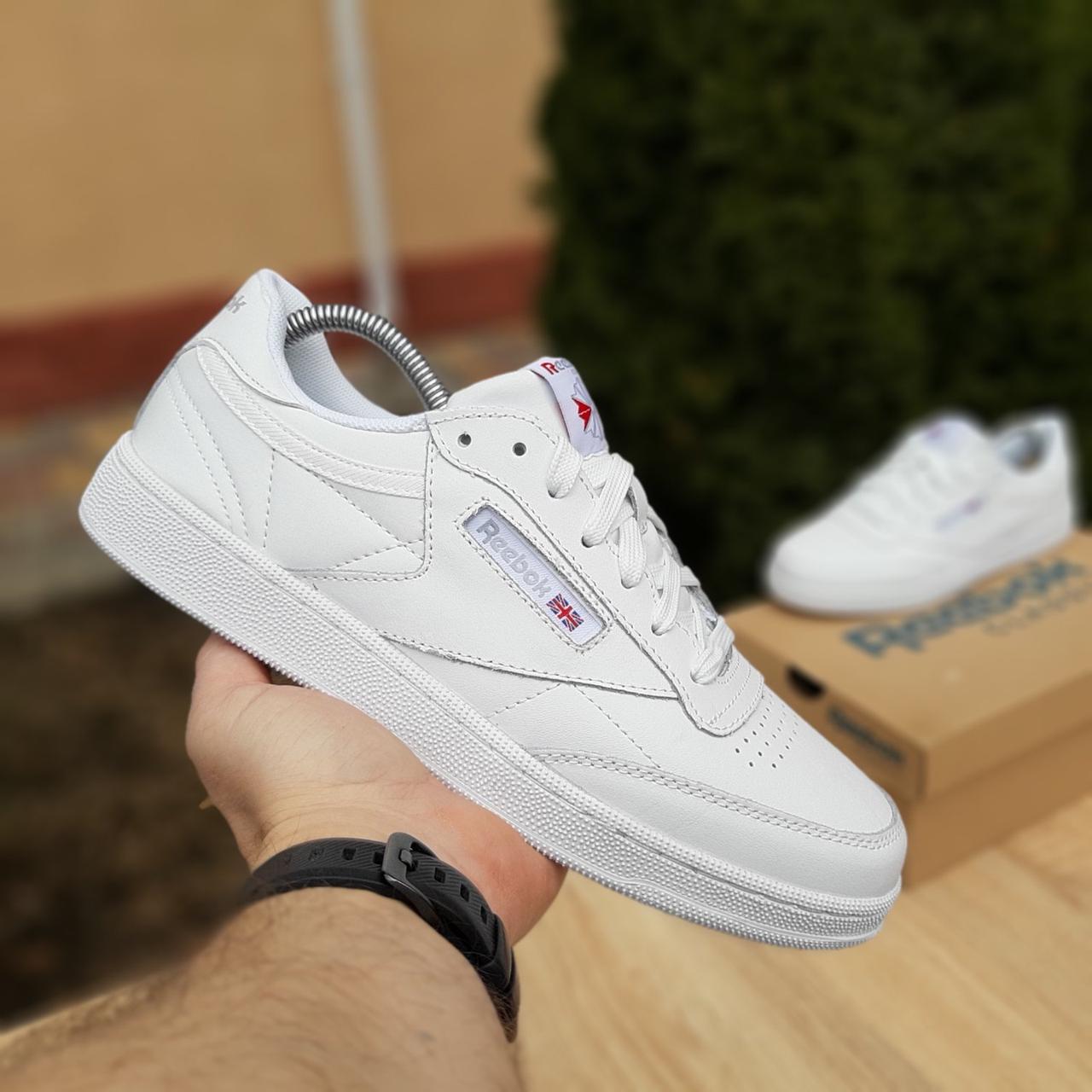 

Женские кроссовки в стиле Reebok Club, кожа, белые 38(24 см), размеры:37,38,39,40,41