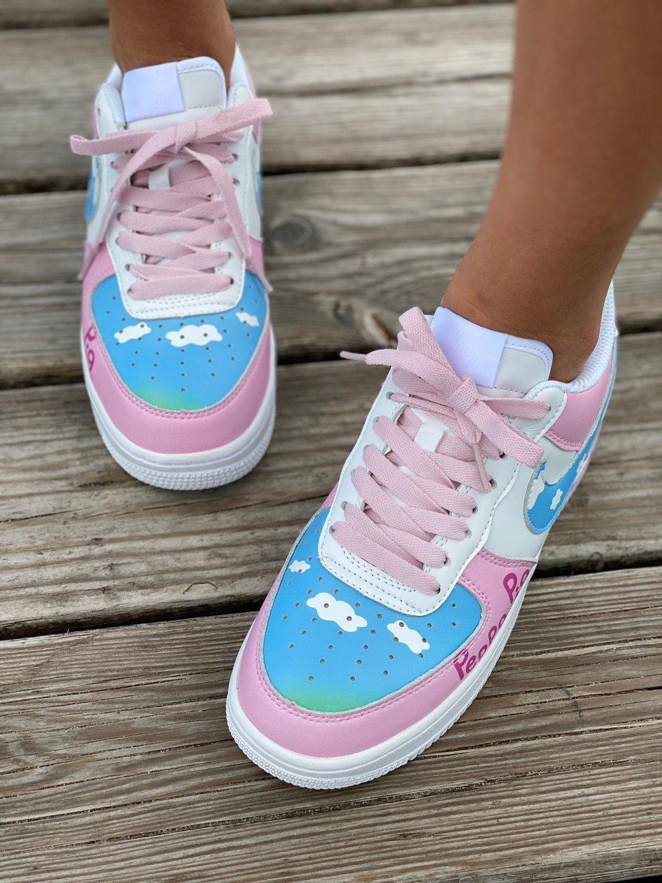 

Женские кроссовки Nike Air Force 1 Low Peppa Pig Edition White / Найк Аир Форс 1 Лоу Белые 38, Белый