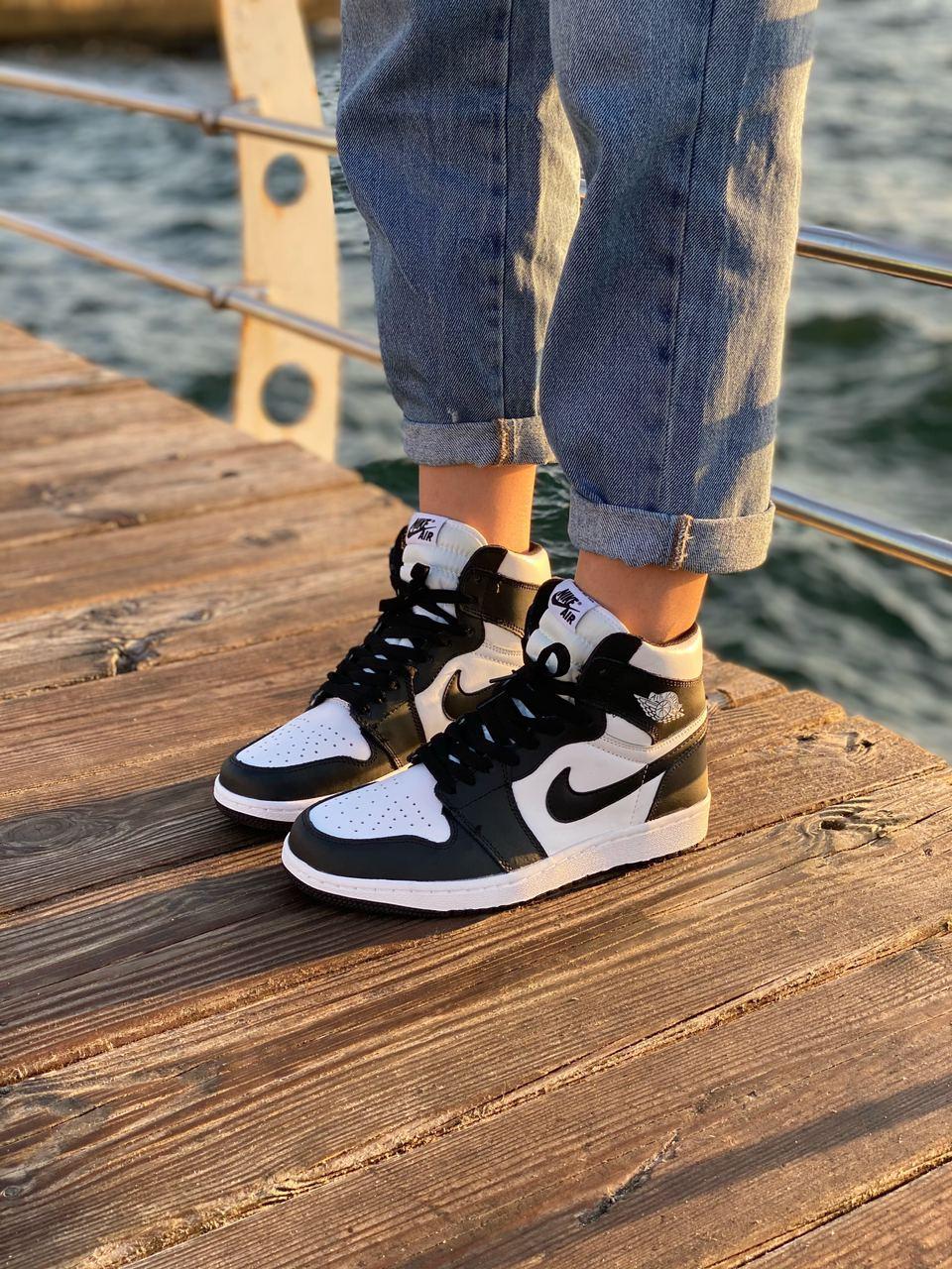 

Женские кроссовки Nike Air Jordan 1 Black White / Найк Аир Джордан 1 Черные Белые 39, Черно-белый