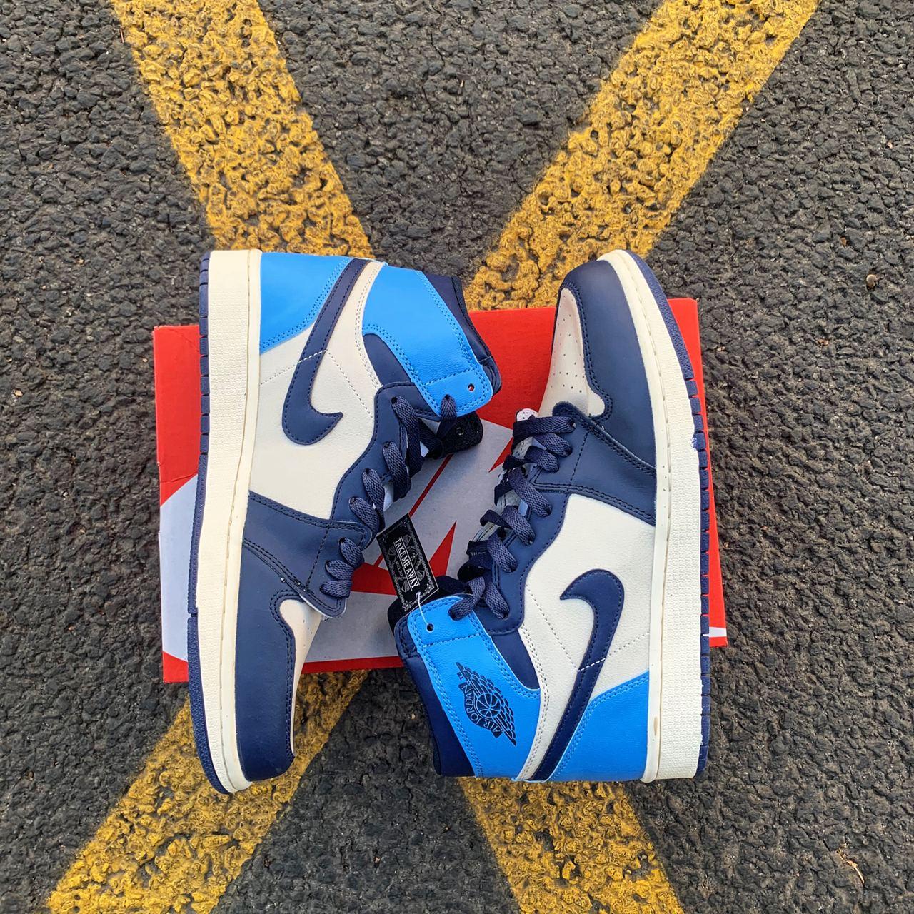 

Мужские кроссовки Nike Air Jordan 1 Retro High Blue / Найк Аир Джордан 1 Ретро Синие 43, Синий