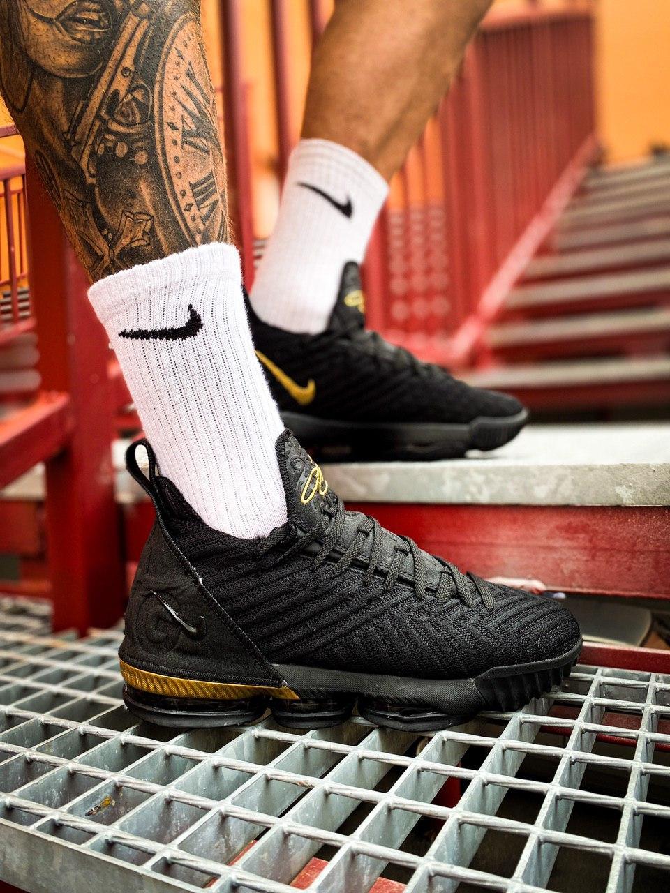 Мужские кроссовки Nike Lebron 16 Черные