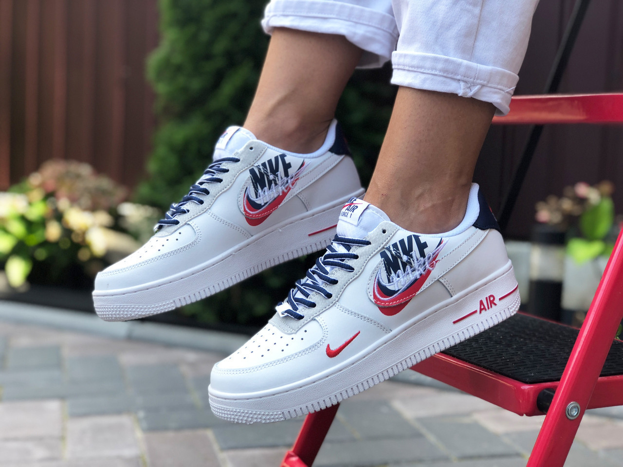 

Кроссовки женские Nike Air Force 1 белые с красным, Найк Аир Форс, натуральная кожа, прошиты, код SD-9683 39