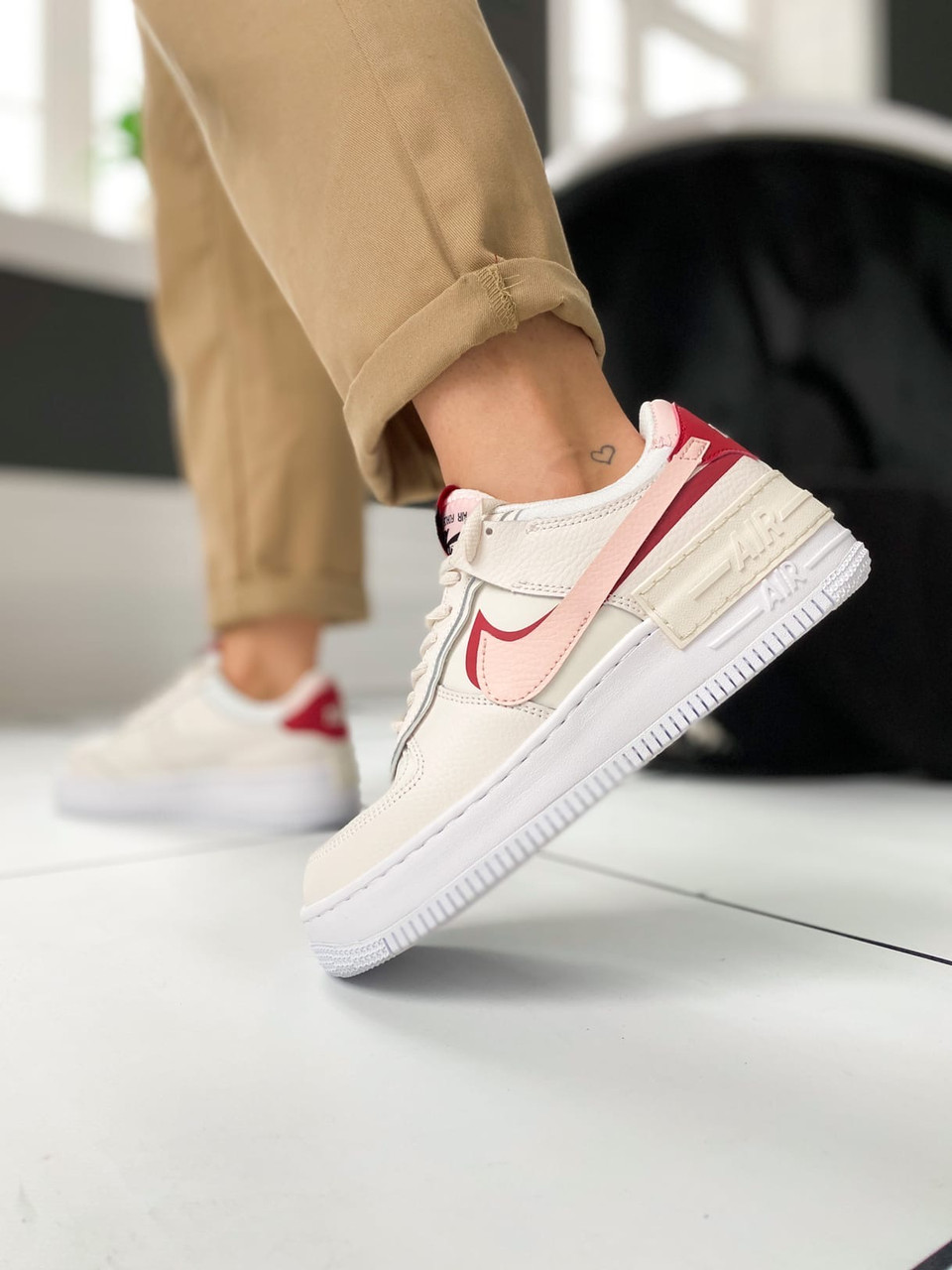 

Кроссовки женские Nike Air Force 1 Low бежевые, Найк Аир Форс, натуральная кожа, прошиты. Код KS-9752 38