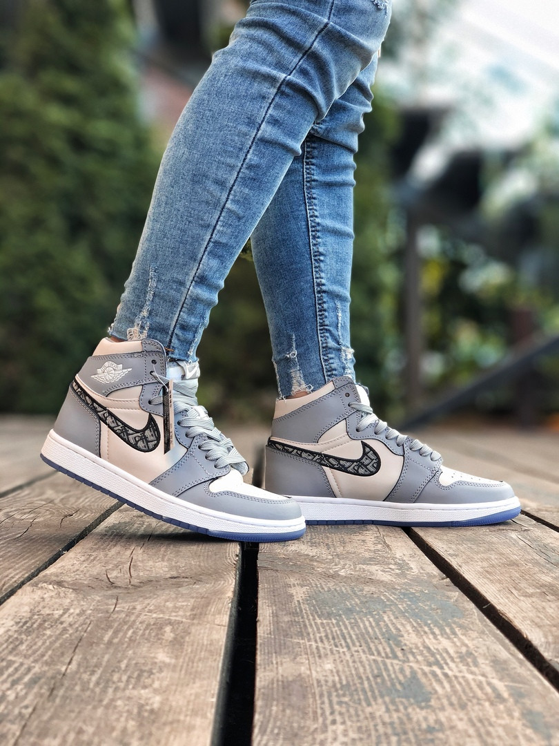 

Кроссовки женские Nike Air Jordan Dior белые с голубым, Найк Джордан, натуральная кожа. Код Z-3109 да, 38, Весна\осень