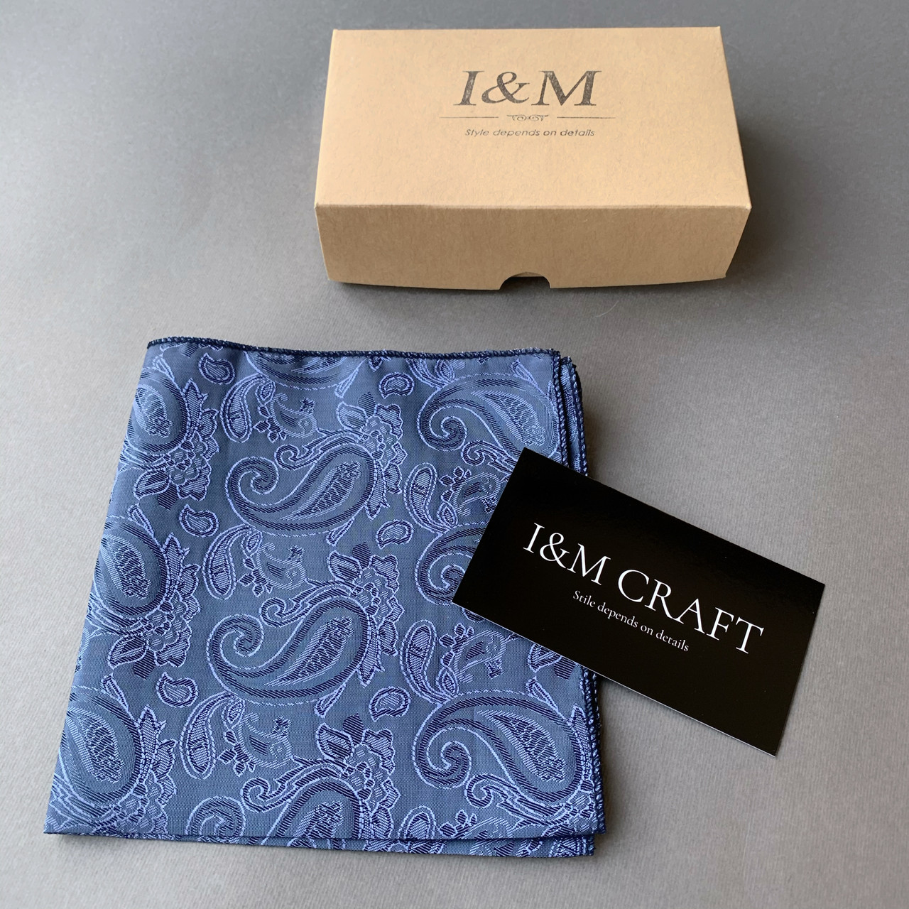 Нагрудный платок паше I&M Craft серо-синий с узорами (011166P)
