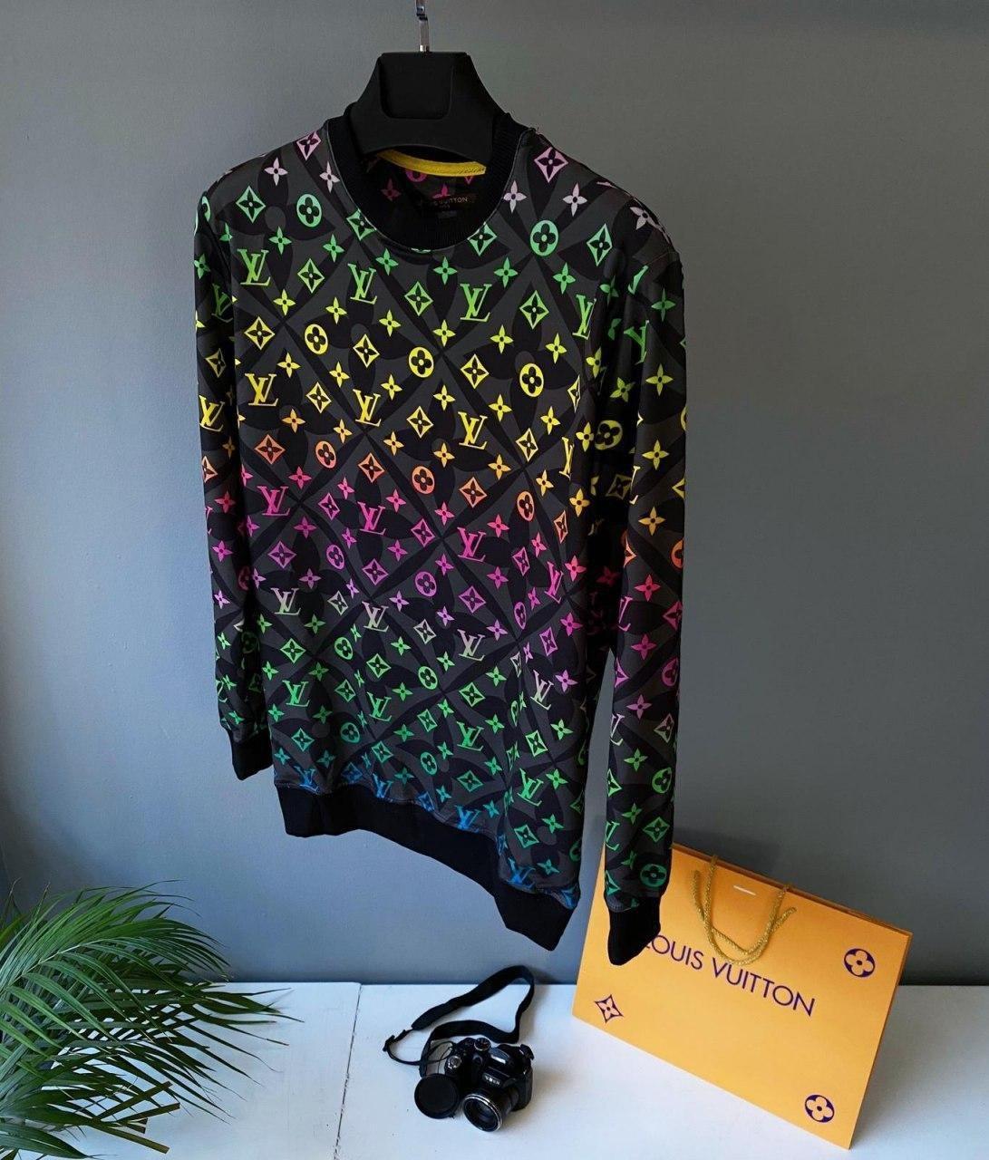 

Мужской свитшот Louis Vuitton Black Multicolored / Луи Витон Черный Разноцветный