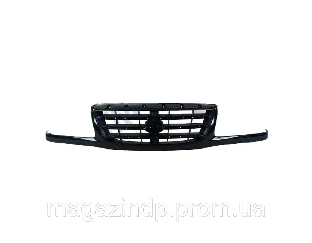 

Решетка радиатора Suzuki Grand Vitara 2001-2004 черн.без молдингов и накладки 7211165D20 без эмблемы