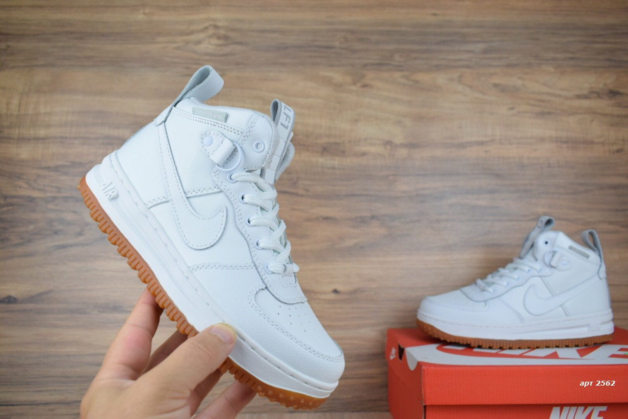 

Женские кроссовки в стиле Nike Lunar Force 1, белые кожа 37(23,5 см), последний размер