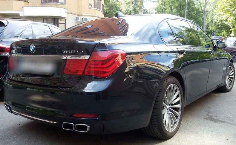 

Накладка заднего бампера BMW 7 F01/F02 760i