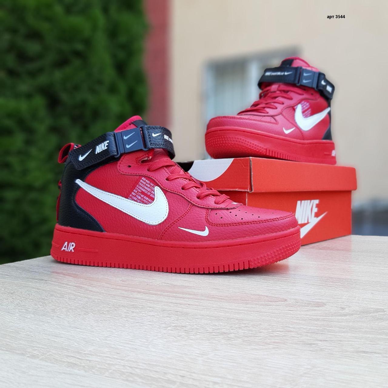 

Женские зимние кроссовки на термопрокладке Nike Air Force 1 Mid LV8, кожа, красные с белым 40 (25 см)