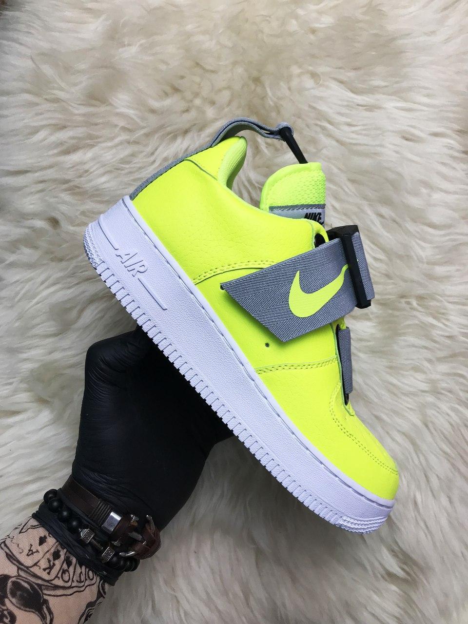 

Мужские кроссовки Nike Air Force 1 Low Utility Volt