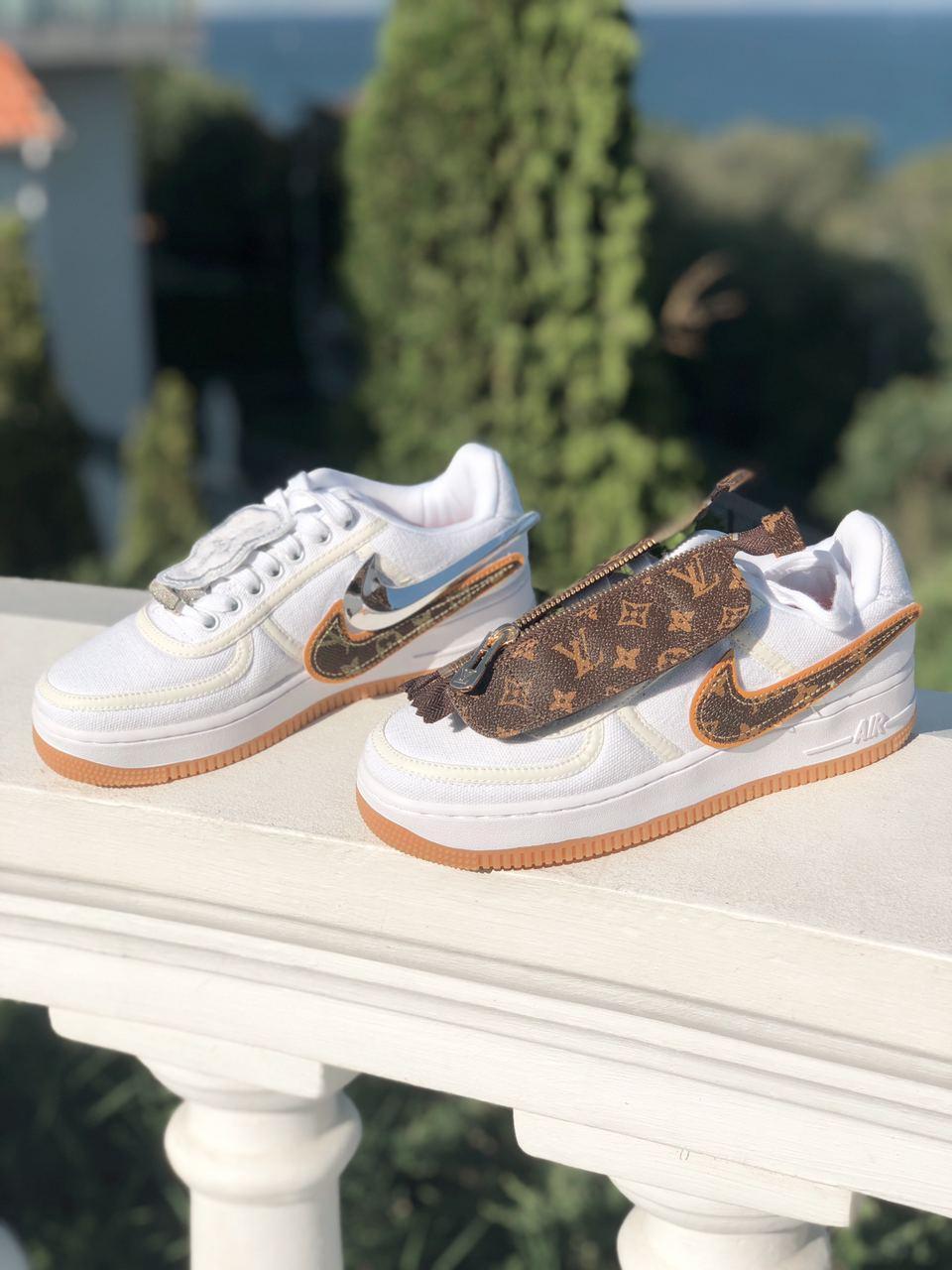 

Женские кроссовки Nike Air Force 1 Low x Travis Scott x Louis Vuitton / Найк Аир Форс 1 Лоу Трэвис Скотт ЛВ, Белый