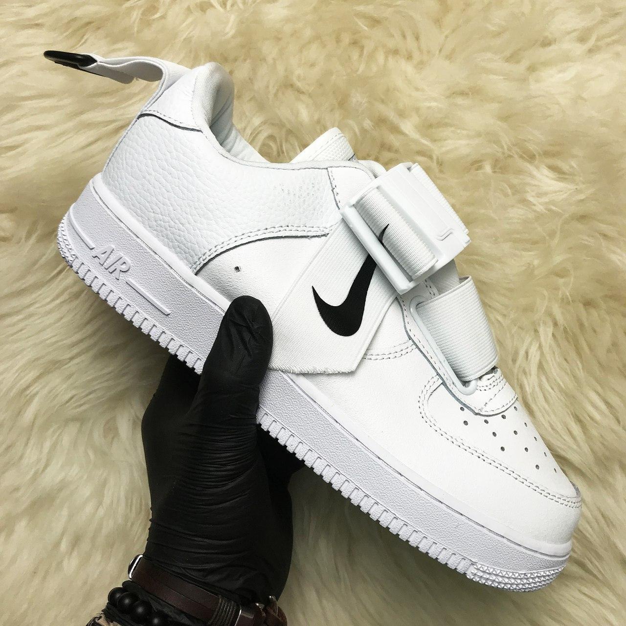 

Мужские кроссовки Nike Air Force 1 Low Utility Triple White 43