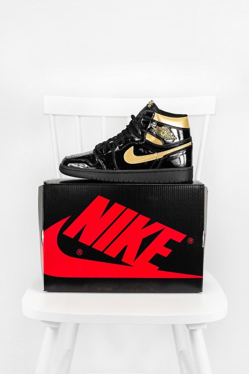 

Мужские кроссовки Nike Air Jordan 1 Retro High Black\Gold / Найк Аир Джордан 1 Ретро Хай Черные Золотые 42, Черный