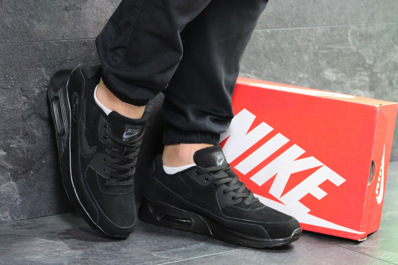 

Мужские кроссовки в стиле Nike Air Max, черные 44(28,2 см), последний размер