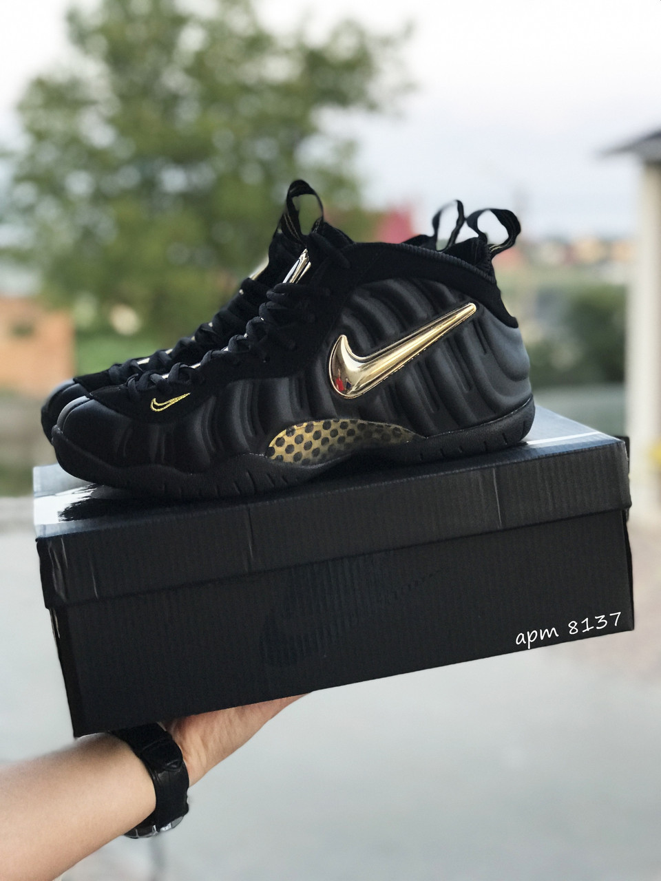 

Мужские кроссовки в стиле Nike Air Foamposite Pro, кожа, текстиль, черные с золотом 46(28,7 см)