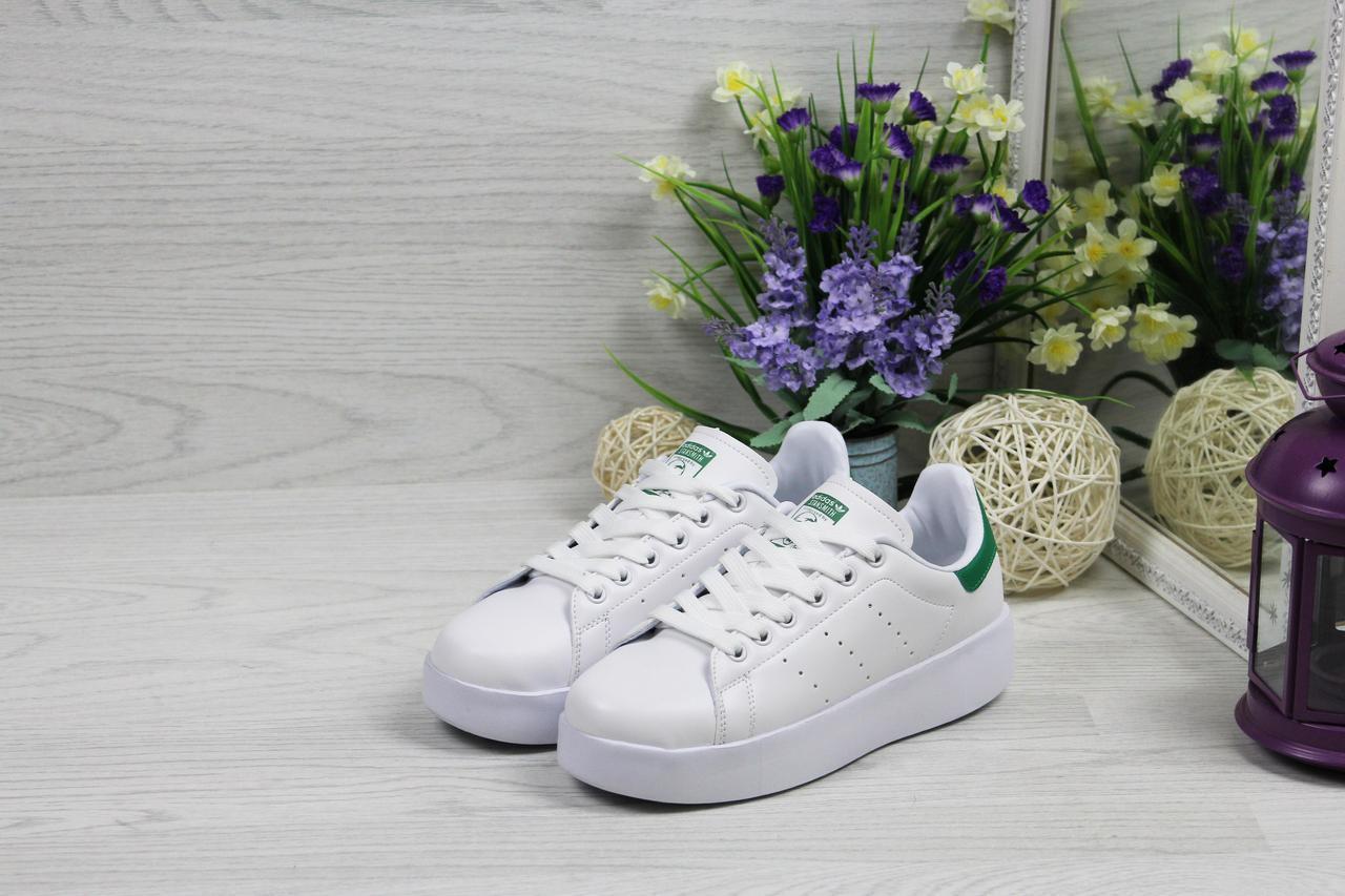 

Женские кроссовки в стиле Adidas Stan Smith, белые 39(25 см), размеры:39,40