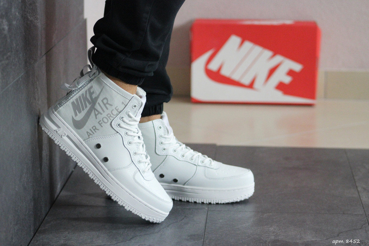 

Мужские кроссовки в стиле Nike Air Force 1, кожа, белые 46(29 см), размеры:43,44,46