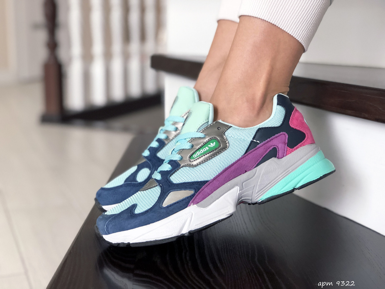 

Женские кроссовки в стиле Adidas Falcon, кожа, сетка, замша, разноцветные, 40(26 см), размеры:39,40