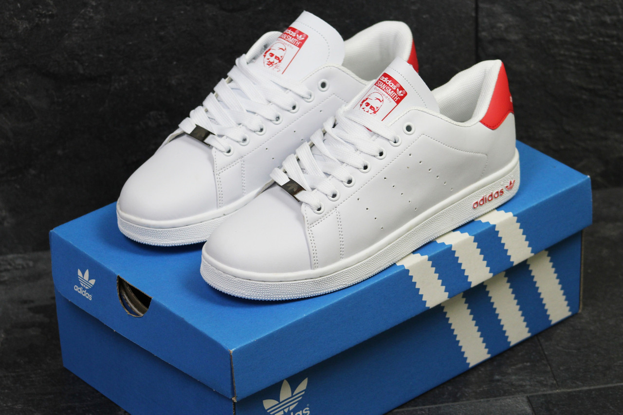 

Мужские кроссовки в стиле Adidas Stan Smith, белые с красным 41(26 см), размеры:40,41,43