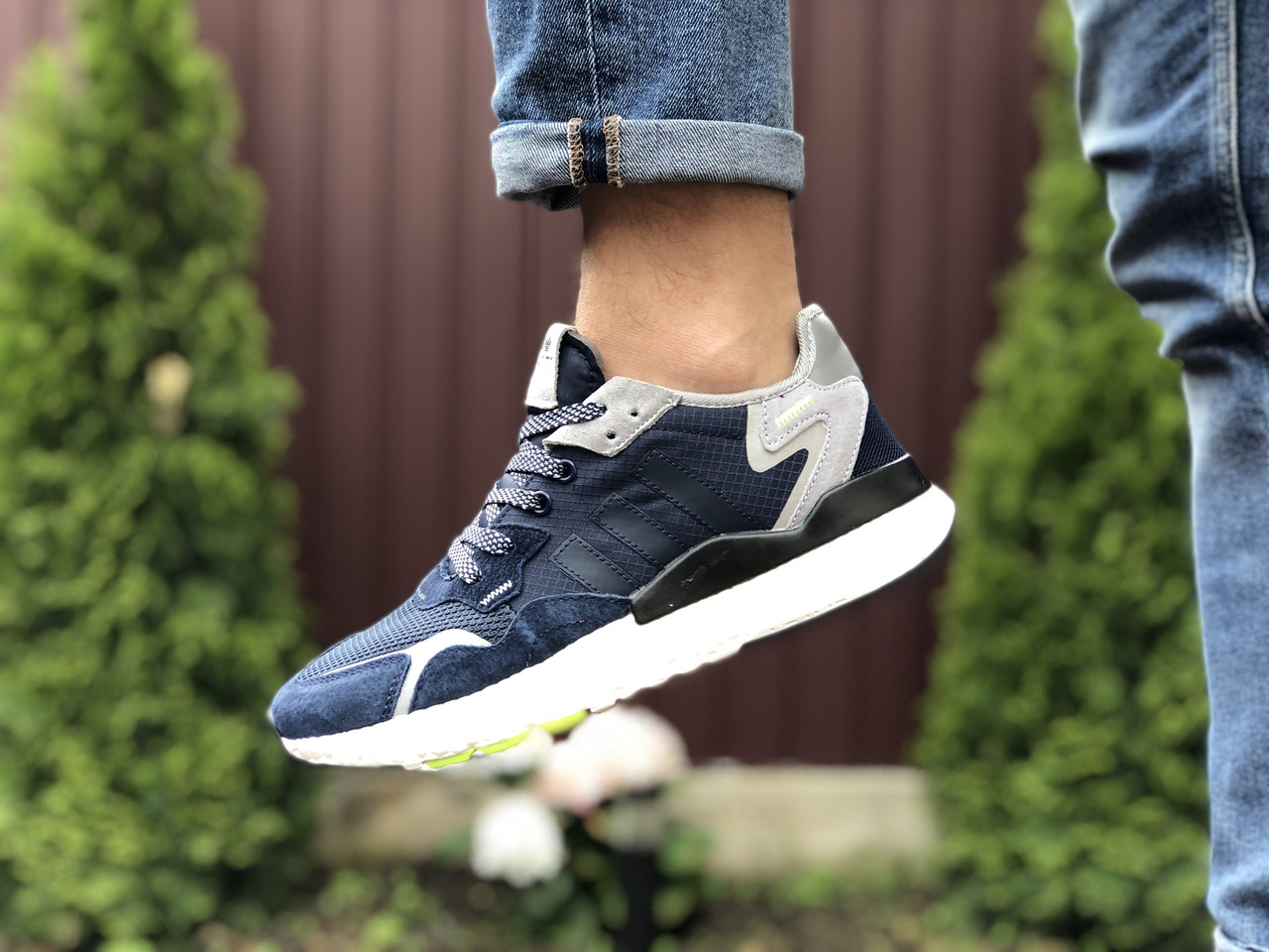 

Мужские кроссовки в стиле Adidas Nite Jogger Boost 3M, сетка, замша, синие с белым 41(26 см)