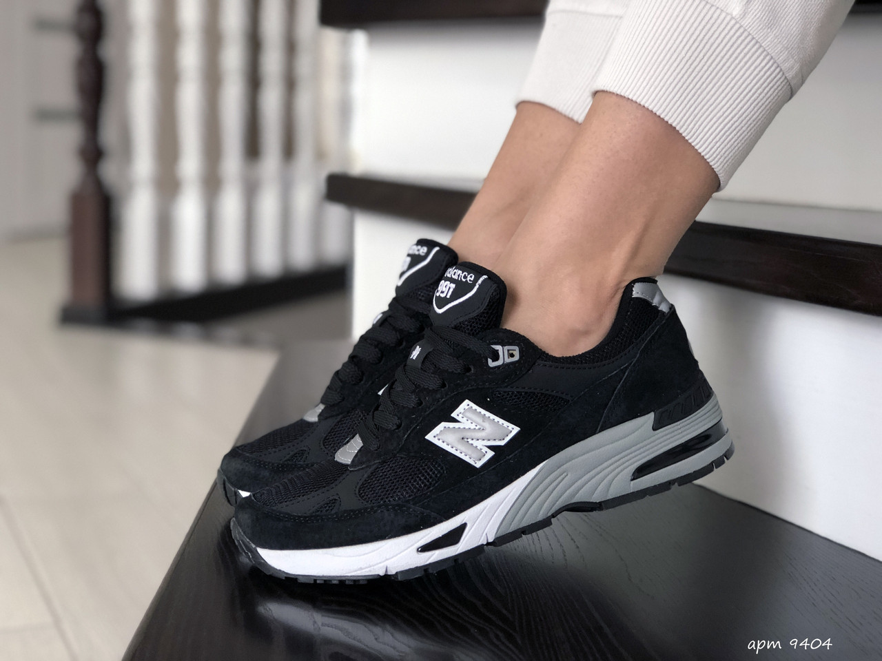 

Женские кроссовки в стиле New balance 991, кожа, замша, сетка, черные 41(26 см), размеры:38,41