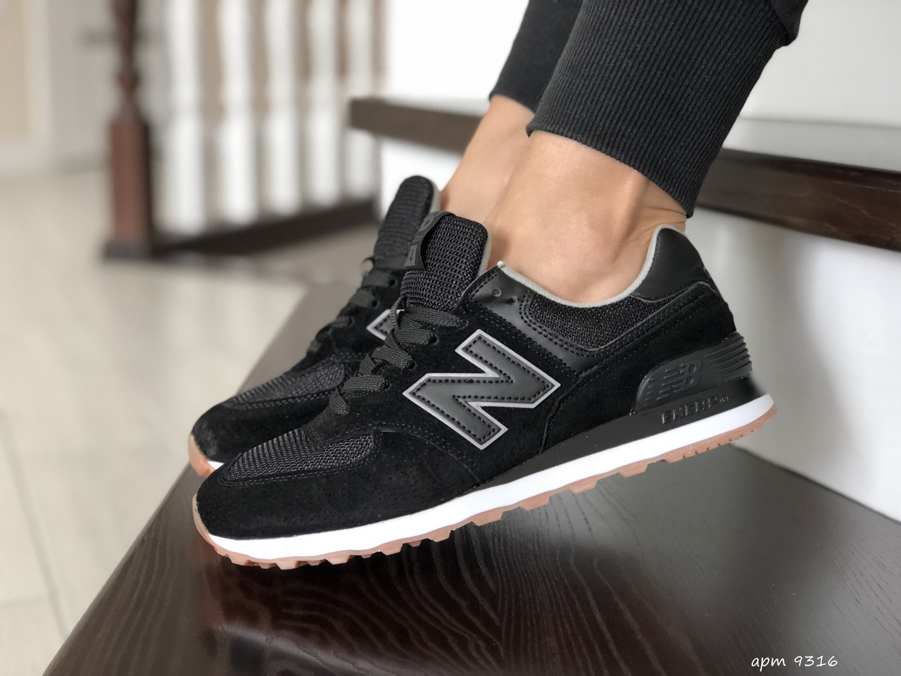 

Женские кроссовки в стиле New Balance 574, замша, сетка, черные, 36р(22,6 см), последний размер