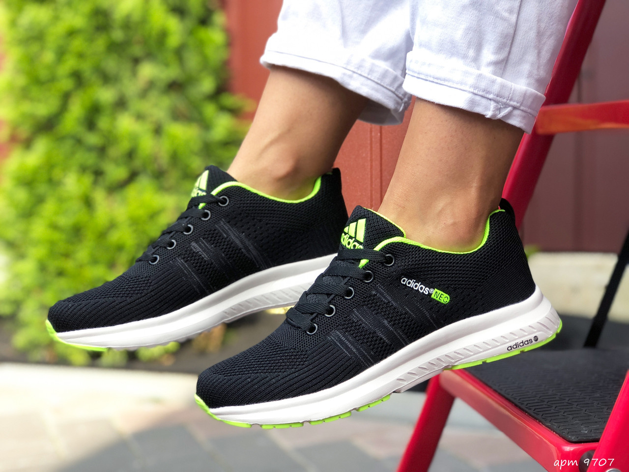 

Женские кроссовки в стиле Adidas Neo, сетка, черные с белым, 36 (23,1 см), размеры:36,37,39,40,41