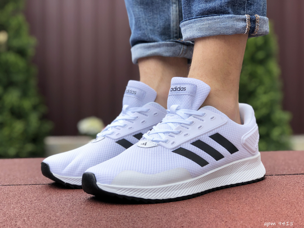 

Мужские кроссовки в стиле Adidas, сетка, белые с черным 42(27 см), размеры:42,43,44,45