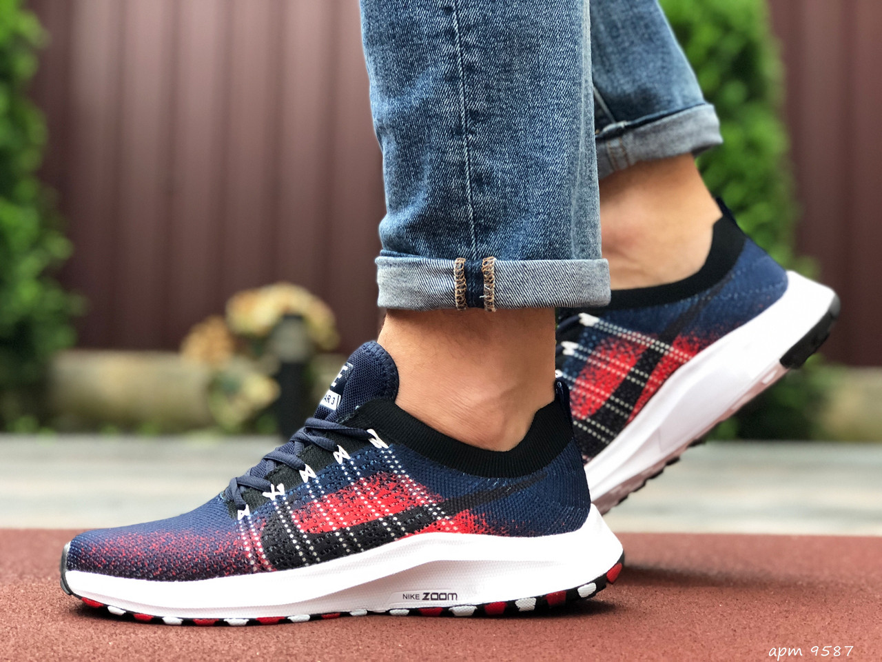 

Мужские кроссовки в стиле Nike Zoom, сетка, синие с красным, 45 (28 см), размеры:41,42,43,44,45